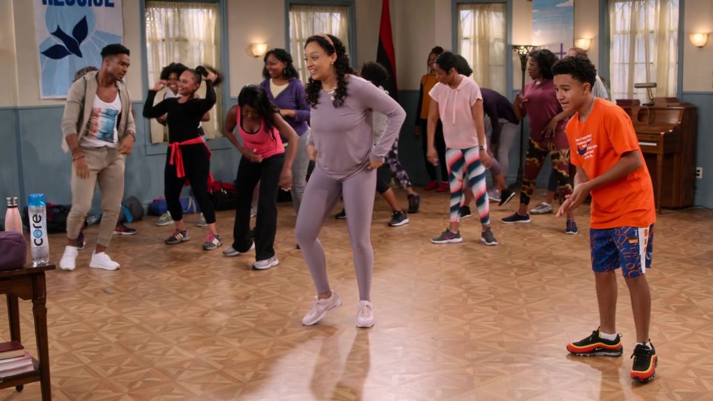 Nike Air Max 97 Multicolor Sneakers of Cameron J. Wright as Mazzi McKellan in Family Reunion S03E08 “Remember When Cocoa Found Her Calling” (2021) (Image 1)