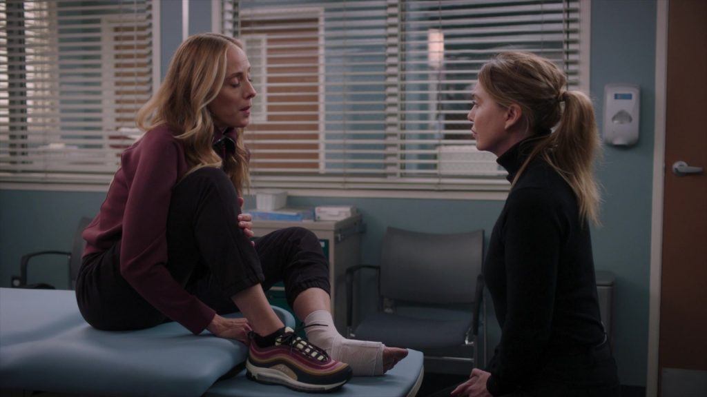 Nike Air Max 97 Shoes in Grey's Anatomy S20E03 “Walk on the Ocean” (2024) (Image 10)