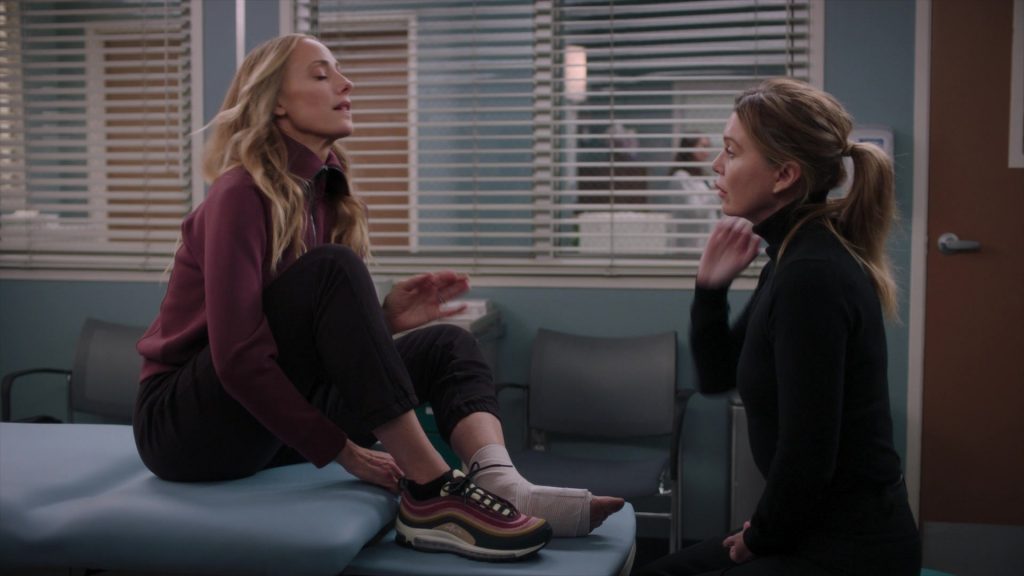 Nike Air Max 97 Shoes in Grey's Anatomy S20E03 “Walk on the Ocean” (2024) (Image 3)