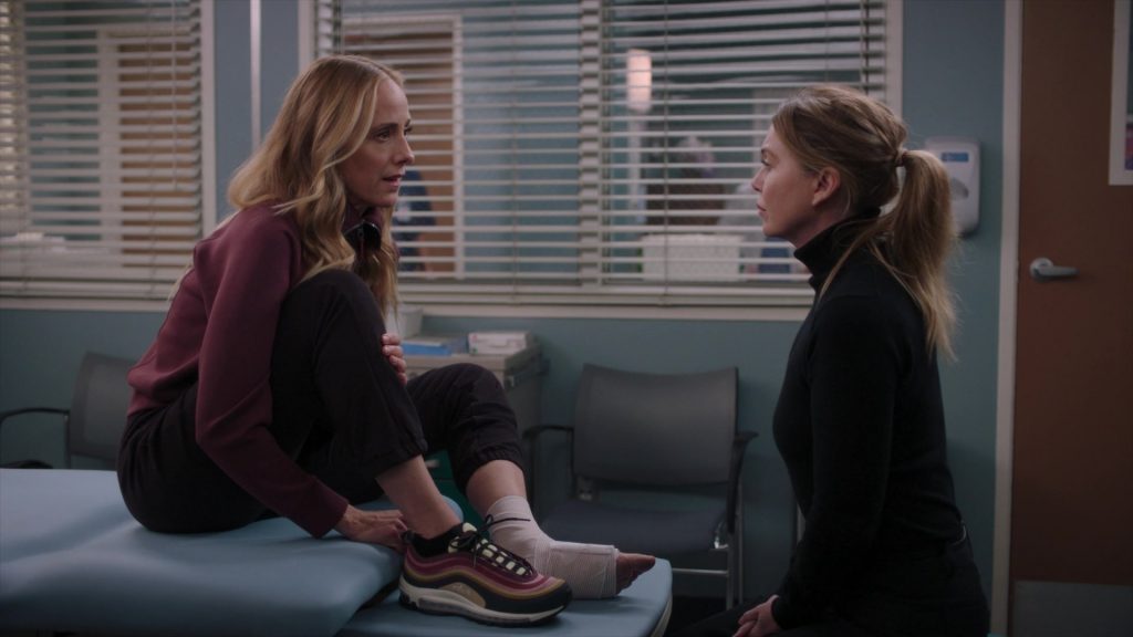 Nike Air Max 97 Shoes in Grey's Anatomy S20E03 “Walk on the Ocean” (2024) (Image 6)