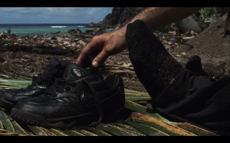 Nike Air Max Black Sneakers in Cast Away (2000) (Image 1)