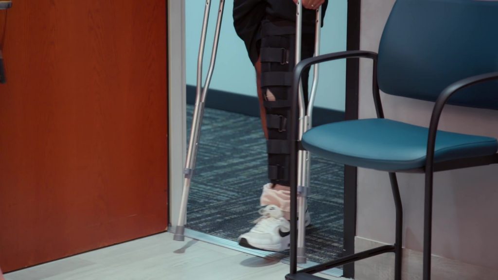 Nike Air Max SC trainers in The Valley S03E09 “‘Til Debt Do Us Part” (2026) (Image 1)