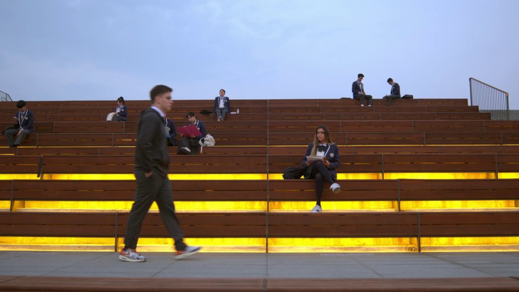 Nike Air Max Sneakers Worn by Actor in XO, Kitty S01E09 “SNAFU” (2023) (Image 1)