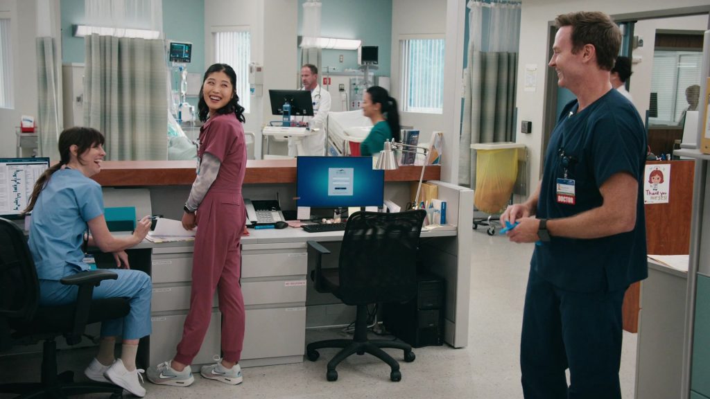 Nike Air Max Solo Women's shoes in St. Denis Medical S02E05 “A Strong Cup of Coffee” (2025) (Image 2)
