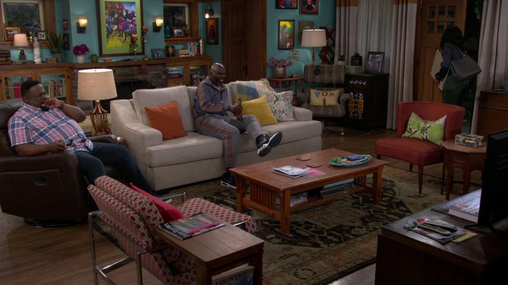 Nike Air Max Triax 94 Sneakers of Gary Anthony Williams as Ernie in The Neighborhood S03E13 “Welcome to the Art Class” (2021) (Image 1)