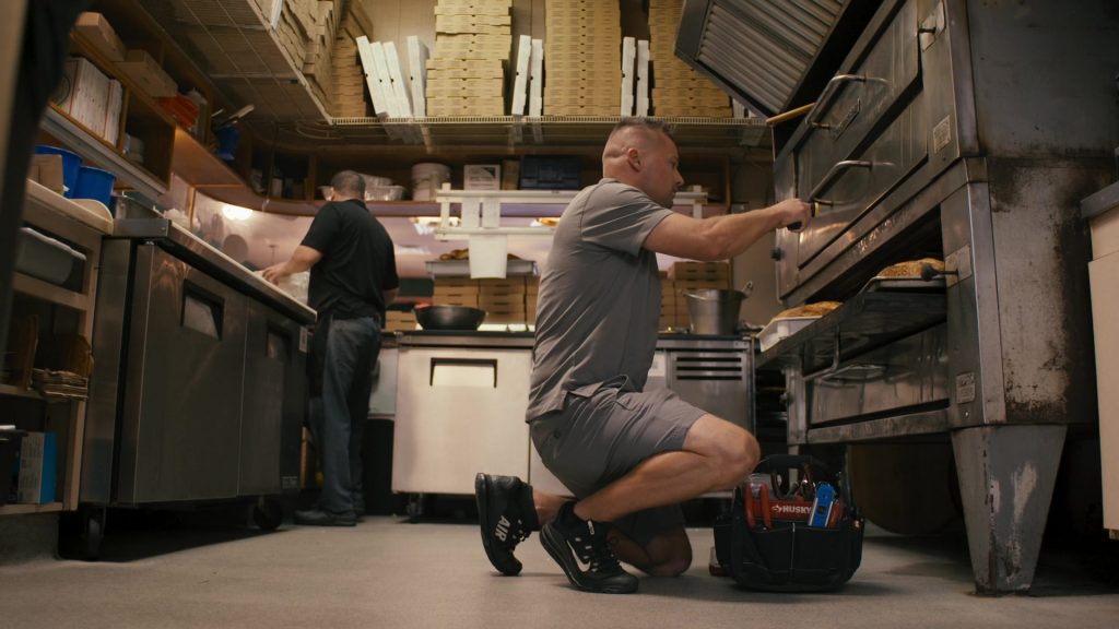 Nike Air Max shoes, Husky in Its Florida Man S02E02 “Pizza Man” (2025) (Image 4)