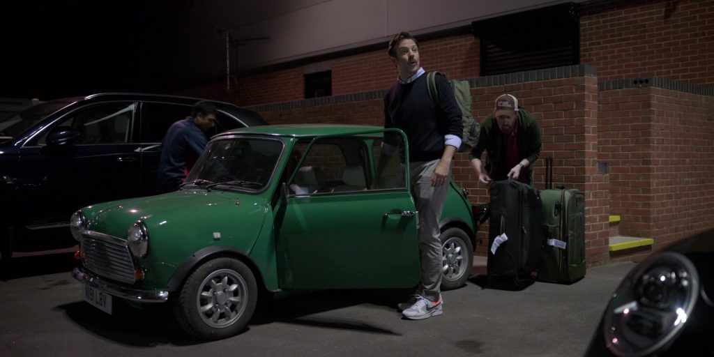 Nike Air Pegasus '92 Sneakers of Jason Sudeikis in Ted Lasso S01E01 “Pilot” (2020) (Image 4)