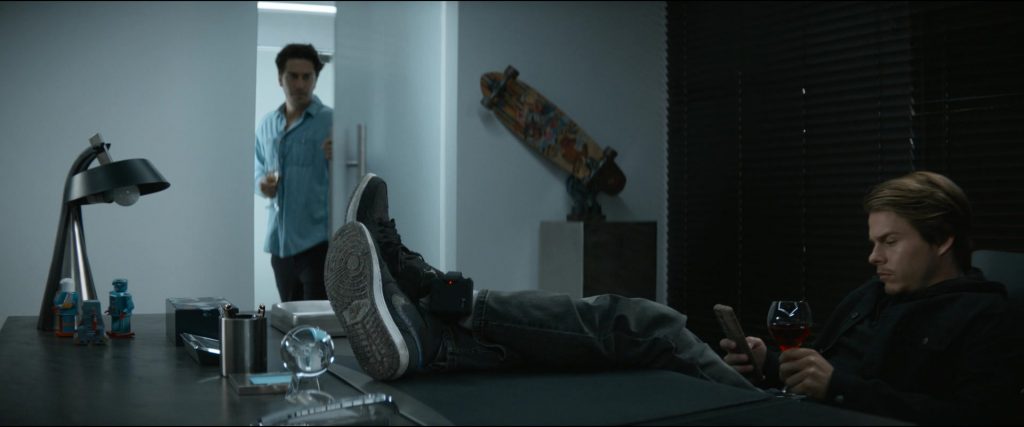 Nike Air Sneakers in The Consultant S01E08 “Hammer” (2023) (Image 2)