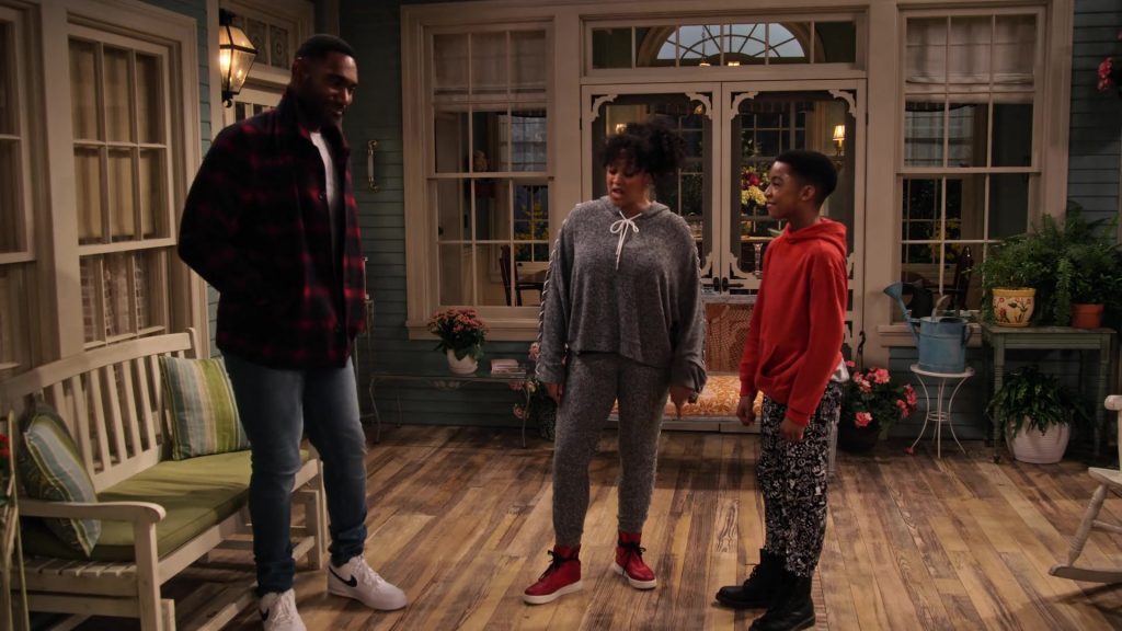 Nike Air White Sneakers Worn by Anthony Alabi as Moz McKellan in Family Reunion Season 1 Episode 12 “Remember the Dance Battle” (2020) (Image 2)