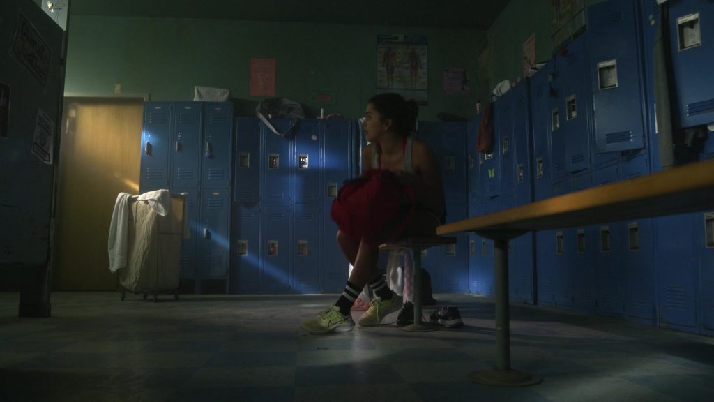 Nike Air Zoom Pegasus Women's Sneakers in Pretty Little Liars - Original Sin S01E07 “Chapter Seven - Carnival of Souls” (2022) (Image 1)