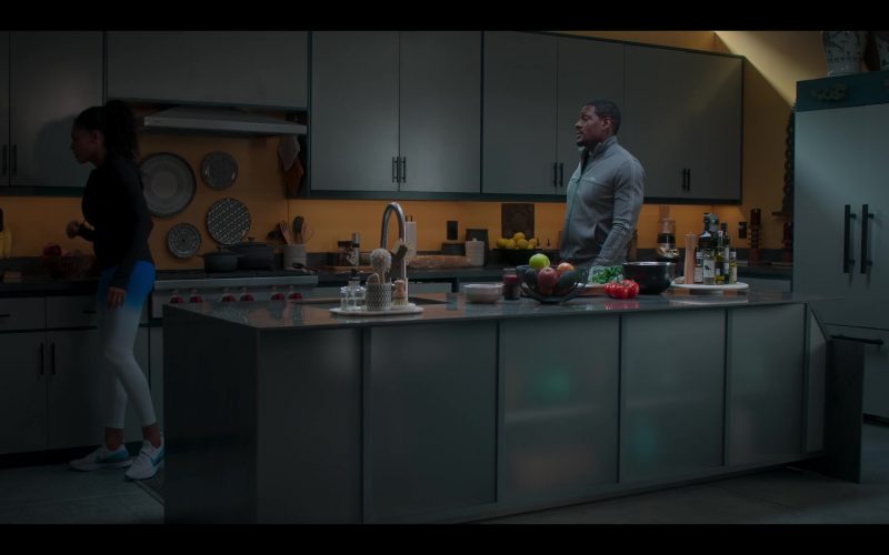 Nike Air Zoom Vomero Sneakers of Aubin Wise as Talia in First Kill S01E03 “First Fight” (2022) (Image 1)
