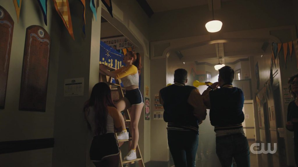 Nike All-White Sneaker Shoes Worn by Madelaine Petsch as Cheryl Blossom in Riverdale Season 4 Episode 10 “Chapter Sixty-Seven - Varsity Blues” (2020) (Image 1)
