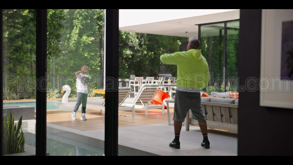 Nike Black Shoes (White Logo) of Kenya Barris in #blackAF S01E04 “yup, you guessed it. again, this is because of slavery” (2020) (Image 1)