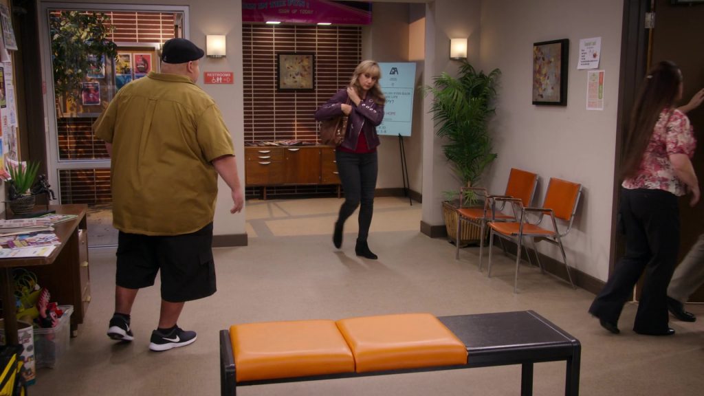 Nike Black Shoes Worn by Gabriel ‘Fluffy' Iglesias in Mr. Iglesias – Season 1, Episode 4, “The Wagon” (2019) (Image 2)