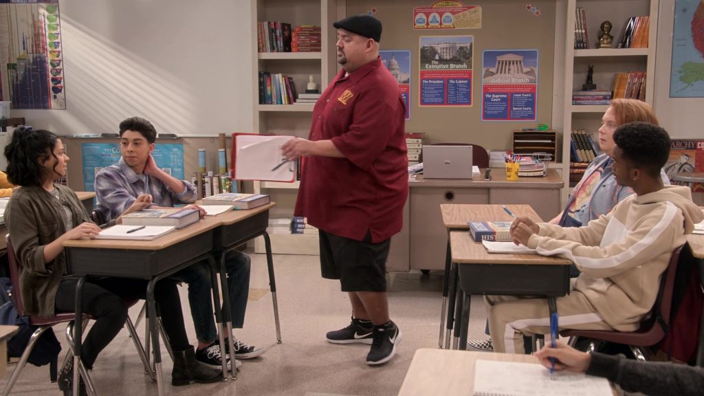 Nike Black Shoes Worn by Gabriel Iglesias in Mr. Iglesias S02E02 “Taming the Carlos” (2020) (Image 2)