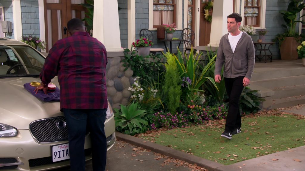 Nike Black Shoes Worn by Max Greenfield as Dave Johnson in The Neighborhood Season 2 Episode 7 “Welcome to the Vow Renewal” (2019) (Image 1)