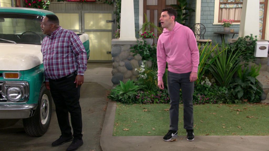 Nike Black Shoes Worn by Max Greenfield as Dave in The Neighborhood Season 2 Episode 12 “Welcome to the Freeloader” (2020) (Image 2)
