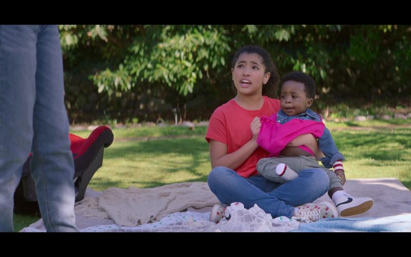 Nike Boys' Shoes in The Baby-Sitters Club S02E08 “Kristy and the Baby Parade” (2021) (Image 1)