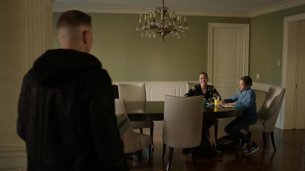 Nike Boys Sneakers in Power Season 6 Episode 8 “Deal With The Devil” (2019) (Image 1)