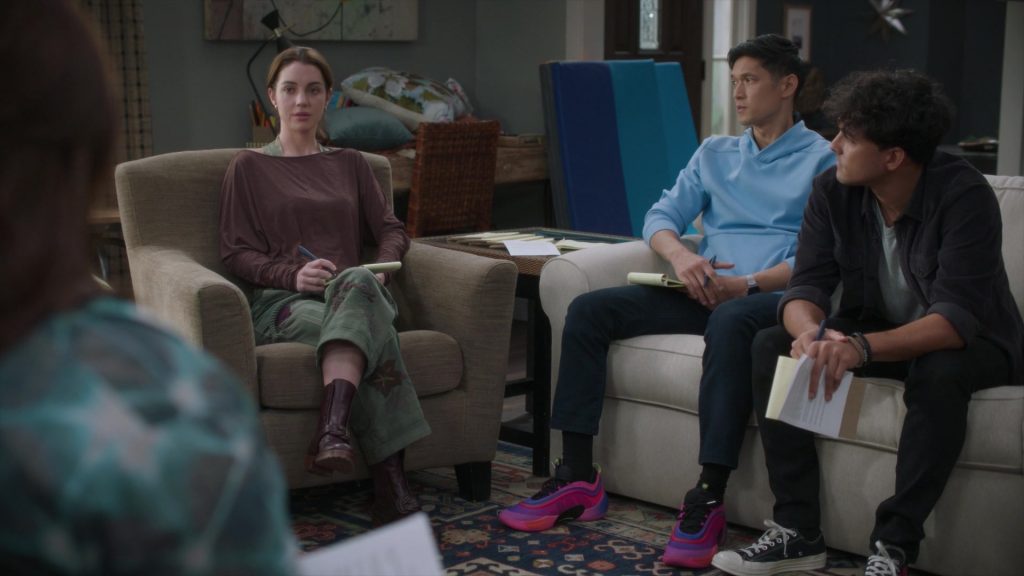 Nike, Converse x Comme Des Garcons Shoes in Greys Anatomy S21E10 “Jump (for My Love)” (2025) (Image 6)