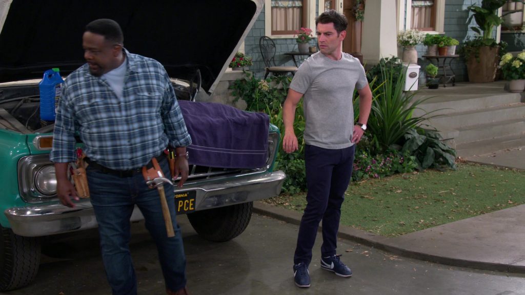 Nike Cortez Blue Sneakers of Max Greenfield as Dave in The Neighborhood S03E03 “Welcome to Couples Therapy” (2020) (Image 3)