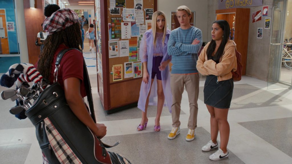 Nike Cortez Classic Low Cut White Sneakers of Haskiri Velazquez as Daisy Jimenez in Saved by the Bell S01E09 “All in the Hall” (2020) (Image 1)
