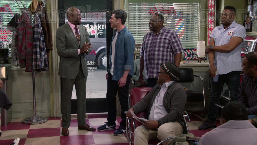 Nike Cortez Shoes of Max Greenfield in The Neighborhood S02E22 “Welcome to the Campaign” (2020) (Image 2)