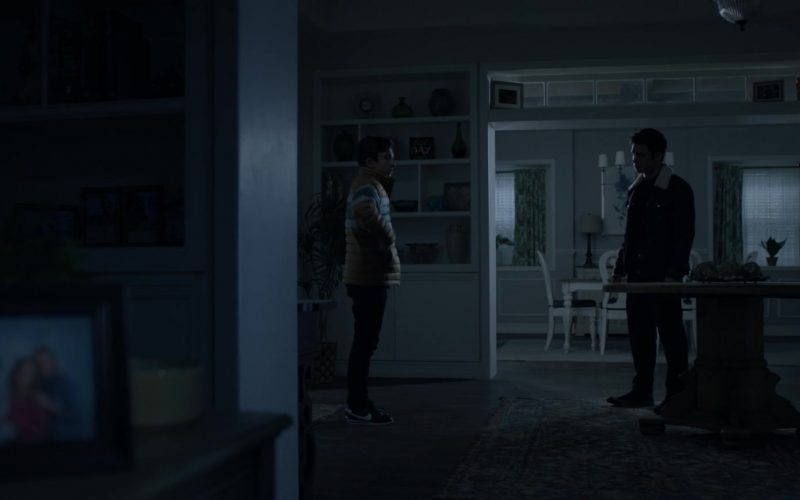 Nike Cortez Sneakers of Trae Romano as Mike Dugan in Stargirl S02E09 “Summer School - Chapter Nine” (2021) (Image 1)