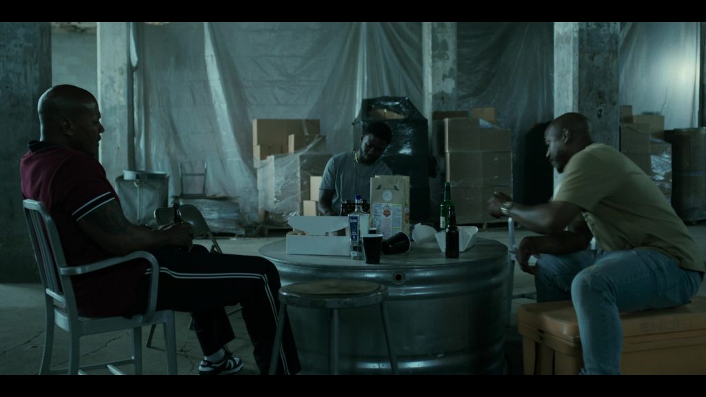 Nike Dunk Low sneakers in Power Book IV Force S03E07 “Lines in the Sand” (2025) (Image 10)