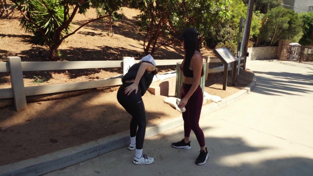 Nike Free Metcon 7 black and white workout trainers and ON Sneakers in The Valley S03E09 “‘Til Debt Do Us Part” (2026) (Image 3)