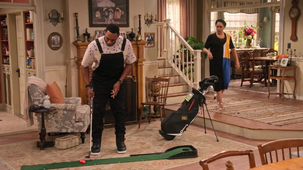 Nike High Top Sneakers in Black Worn by Anthony Alabi as Moz McKellan in Family Reunion Season 1 Episode 20 “Remember When the Party Was Over” (2020) (Image 2)