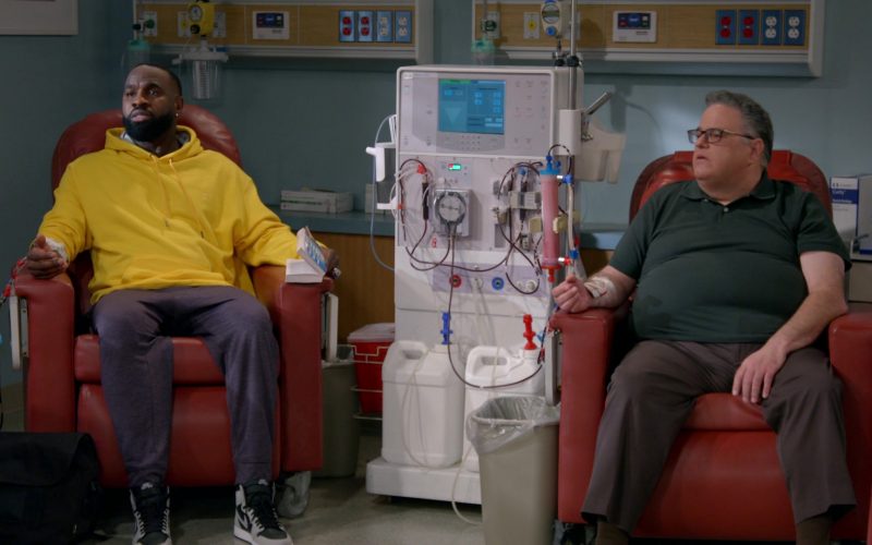 Nike High-Top Sneakers of Terrence Terrell as Eli Russell in B Positive S02E01 “Love, Taxes and a Kidney” (2021) (Image 1)