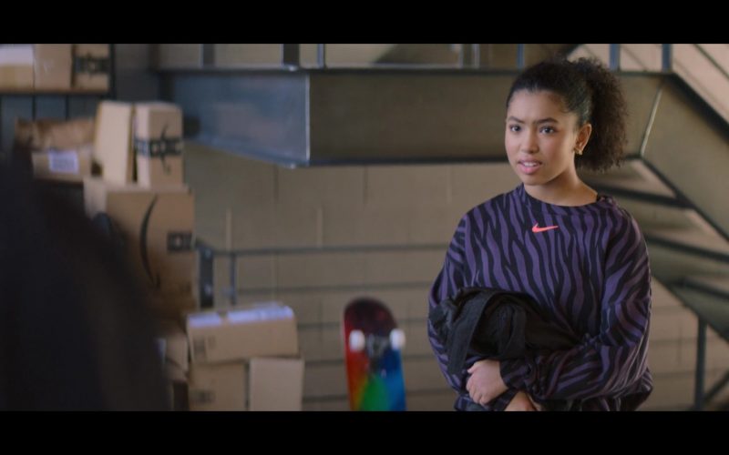 Nike Icon Clash Women's Crew Neck Sweatshirt of Anais Lee as Jessi Ramsey in The Baby-Sitters Club S02E04 “Jessi and the Superbrat” (2021) (Image 1)