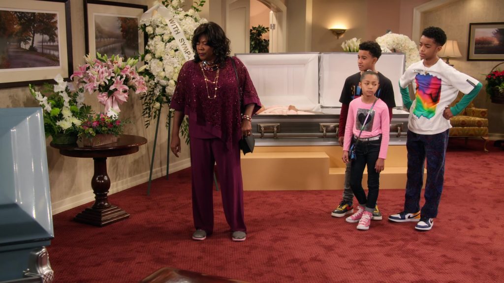 Nike Jordan 1 Blue-White-Yellow Sneakers of Isaiah Russell-Bailey as Shaka McKellan in Family Reunion S03E07 “Remember When the Glass Passed” (2021) (Image 1)