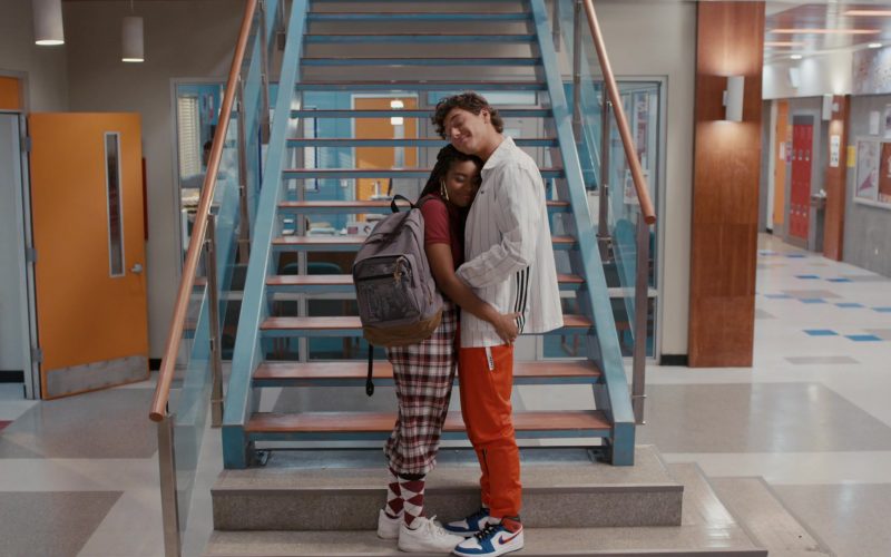 Nike Jordan 1 Sneakers of Belmont Cameli as Jamie Spano in Saved by the Bell S01E09 “All in the Hall” (2020) (Image 1)