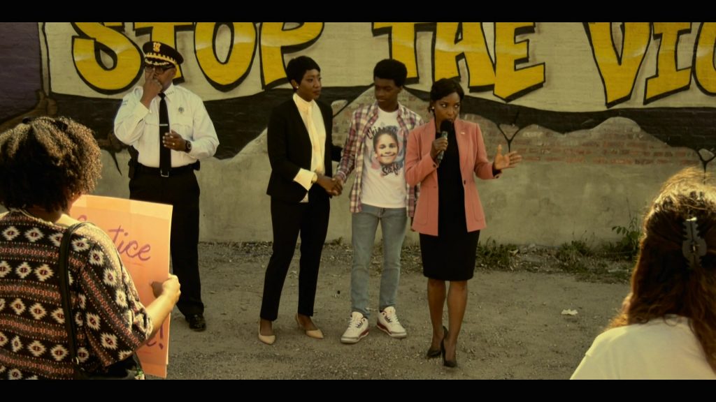 Nike Jordan Sneakers in Power Book IV - Force S02E03 “War & Ice Cream” (2023) (Image 13)