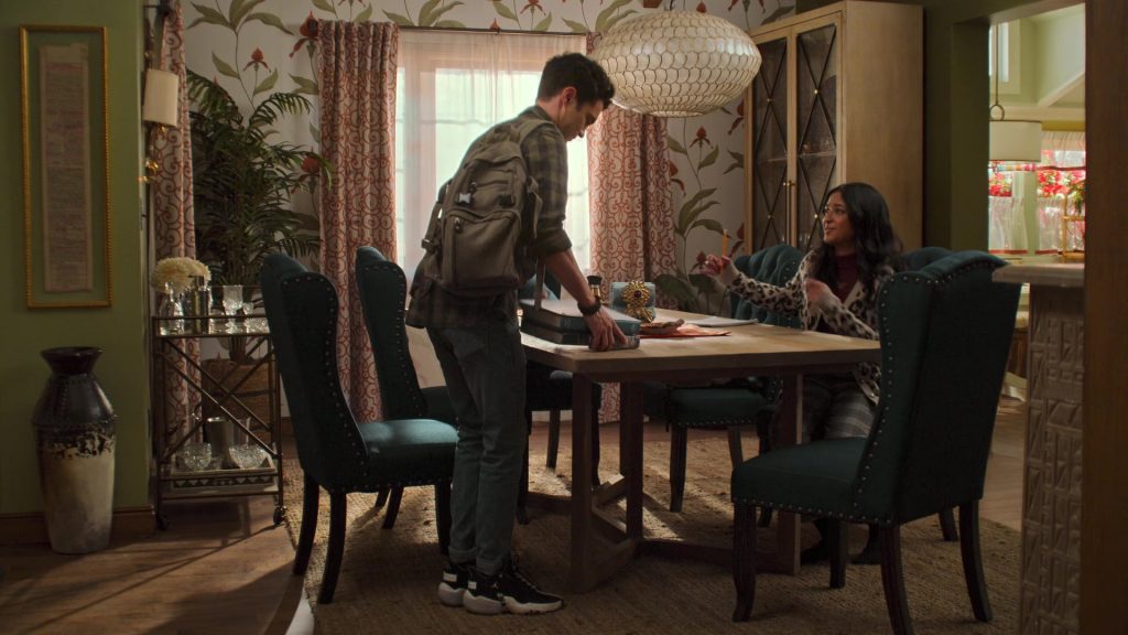 Nike Jordan Sneakers of Darren Barnet as Paxton Hall-Yoshida in Never Have I Ever S02E03 “… opened a textbook” (2021) (Image 1)