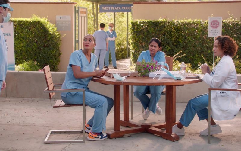 Nike Jordan Sneakers of Tracee Ellis Ross as Rainbow Johnson in Black-ish S07E01 “Hero Pizza” (2020) (Image 1)