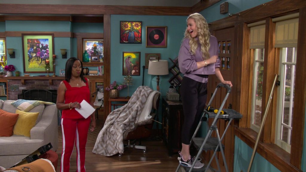 Nike Joyride Women's Flyknit Running Shoes of Beth Behrs as Gemma Johnson in The Neighborhood S03E05 “Welcome to the Road Trip” (2020) (Image 2)