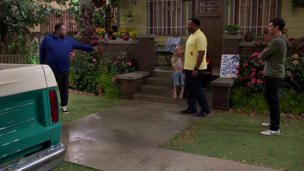 Nike Killshot 2 Shoes of Max Greenfield as Dave in The Neighborhood S03E01 “Welcome to the Movement” (2020) (Image 2)