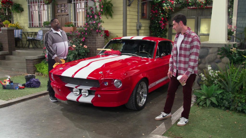 Nike Killshot Men's Sneakers of Max Greenfield as Dave in The Neighborhood S03E05 “Welcome to the Road Trip” (2020) (Image 1)