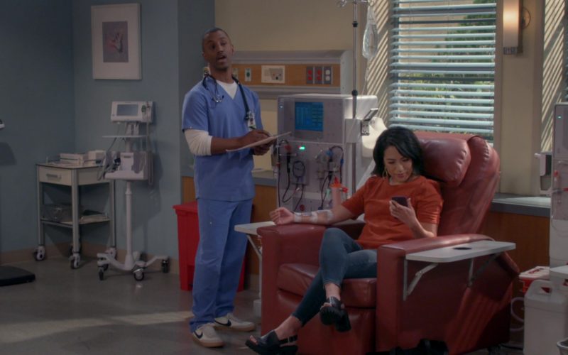 Nike Killshot Shoes of Darryl Stephens as Gideon in B Positive S01E17 “Transplanticipation” (2021) (Image 1)