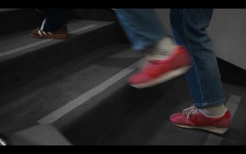 Nike LD-1000 shoe in A Man on the Inside S02E04 “Spirit Week” (2025) (Image 1)