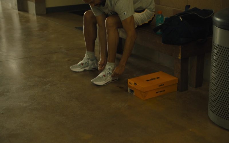 Nike LeBron Witness 6 ‘Ohio State' Sneakers in Reboot S01E07 “Baskets” (2022) (Image 1)
