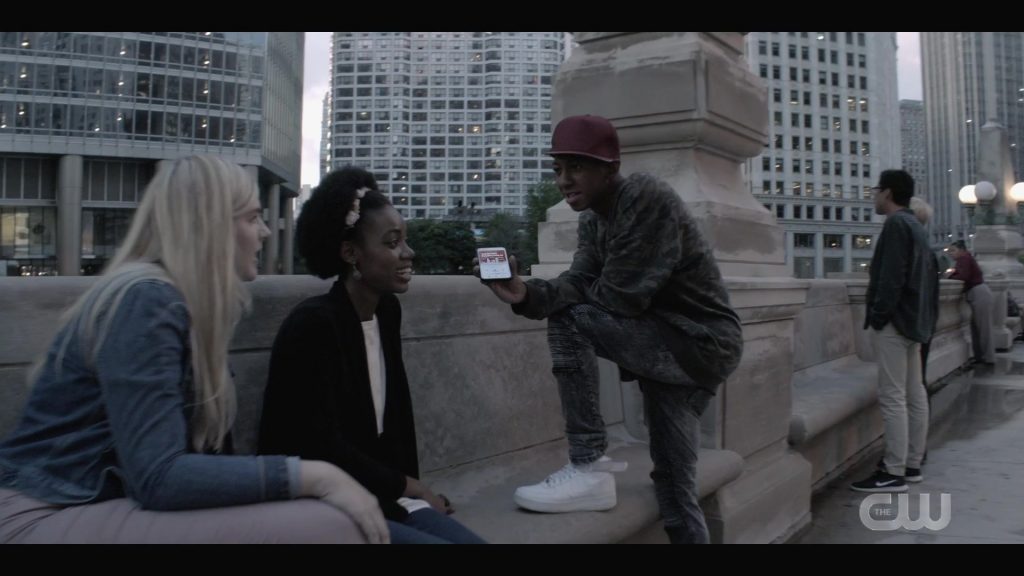 Nike Men's All White Shoes in Batwoman Season 1 Episode 2 “The Rabbit Hole” (2019) (Image 1)