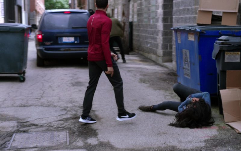 Nike Men's Black Sneakers Worn by Roland Buck III as Noah Sexton in Chicago Med Season 5 Episode 6 “It's All in the Family” (2019) (Image 1)