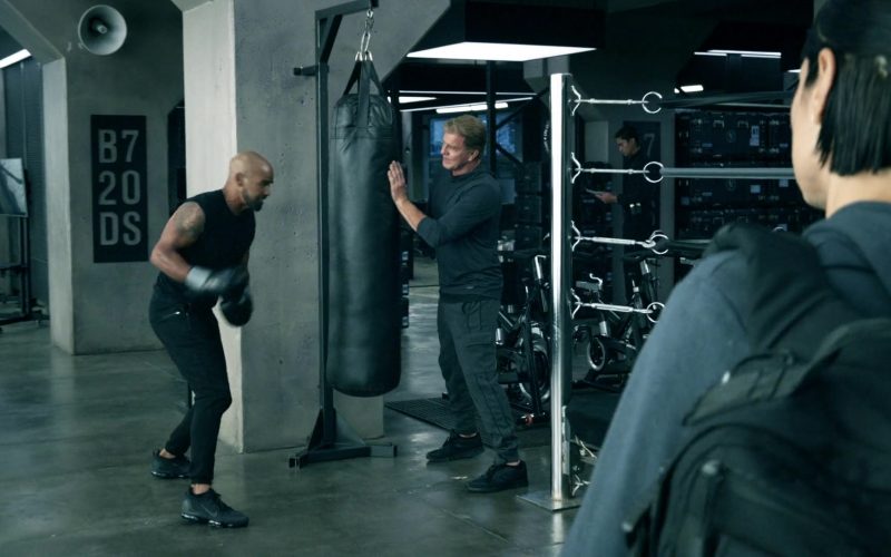 Nike Men's Black Sneakers Worn by Shemar Moore as Daniel ‘Hondo' Harrelson in S.W.A.T. S05E07 “Keep the Faith” (2021) (Image 1)