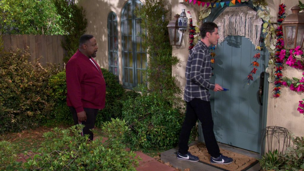 Nike Men's Cortez Sneakers (Blue) of Max Greenfield as Dave in The Neighborhood S03E04 “Welcome to the Rooster” (2020) (Image 3)