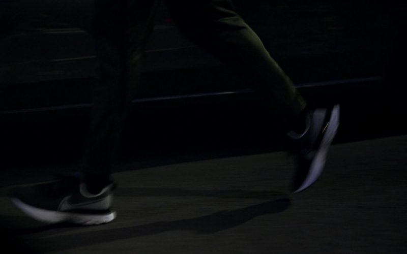 Nike Men's Running Shoes of Jamie Hector as Jerry Edgar in Bosch S07E03 “Sabes Demasiado” (2021) (Image 1)