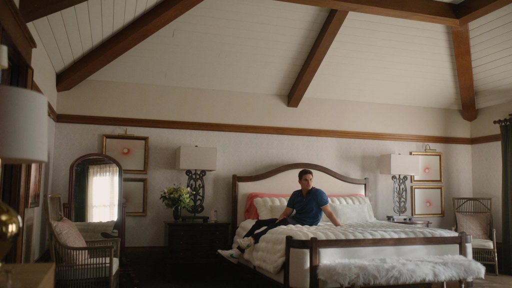 Nike Men's Shoes of Robbie Amell as Nathan Brown in Upload S03E03 “CyberDiscountDay” (2023) (Image 3)